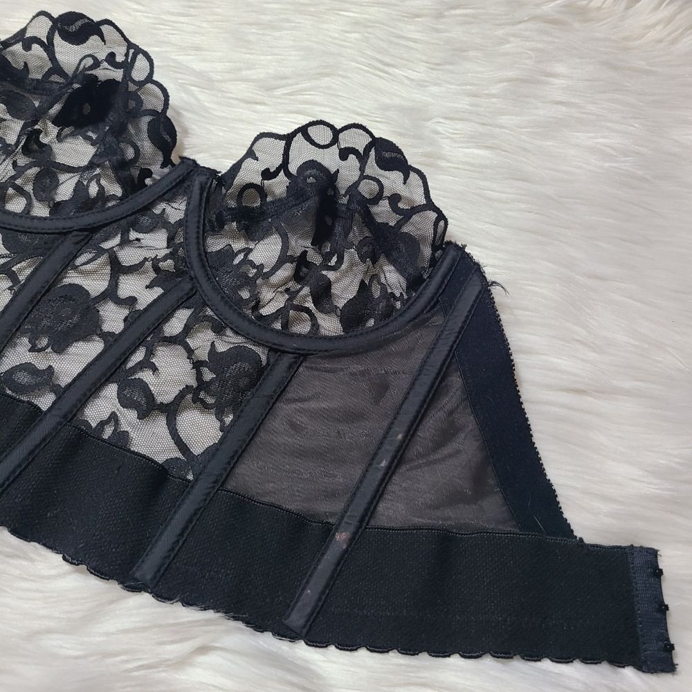 🔴SOLD🔴Vintage Victoria's Secret Gold Label Black Lace Bustier, 34C - Picture 14 of 14